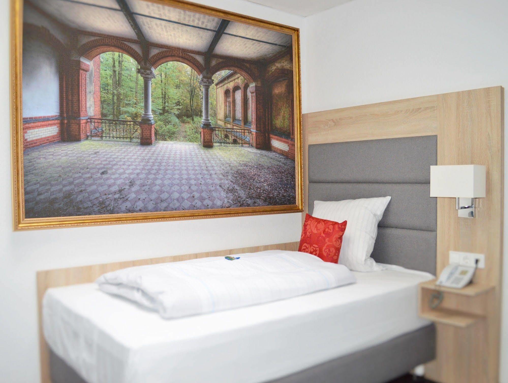 Pallas Hotel Darmstadt Kültér fotó
